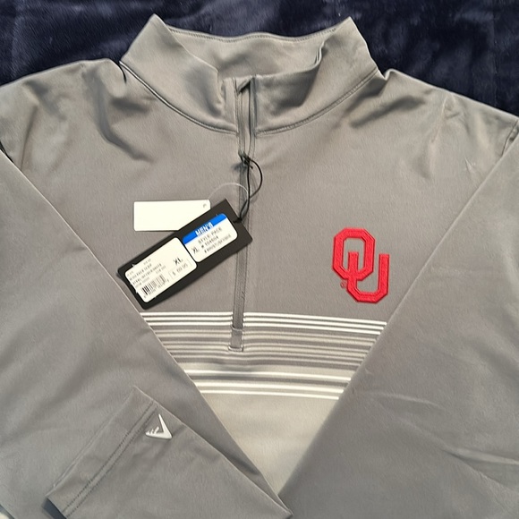 Antigua half zip OU pullover - Picture 2 of 3